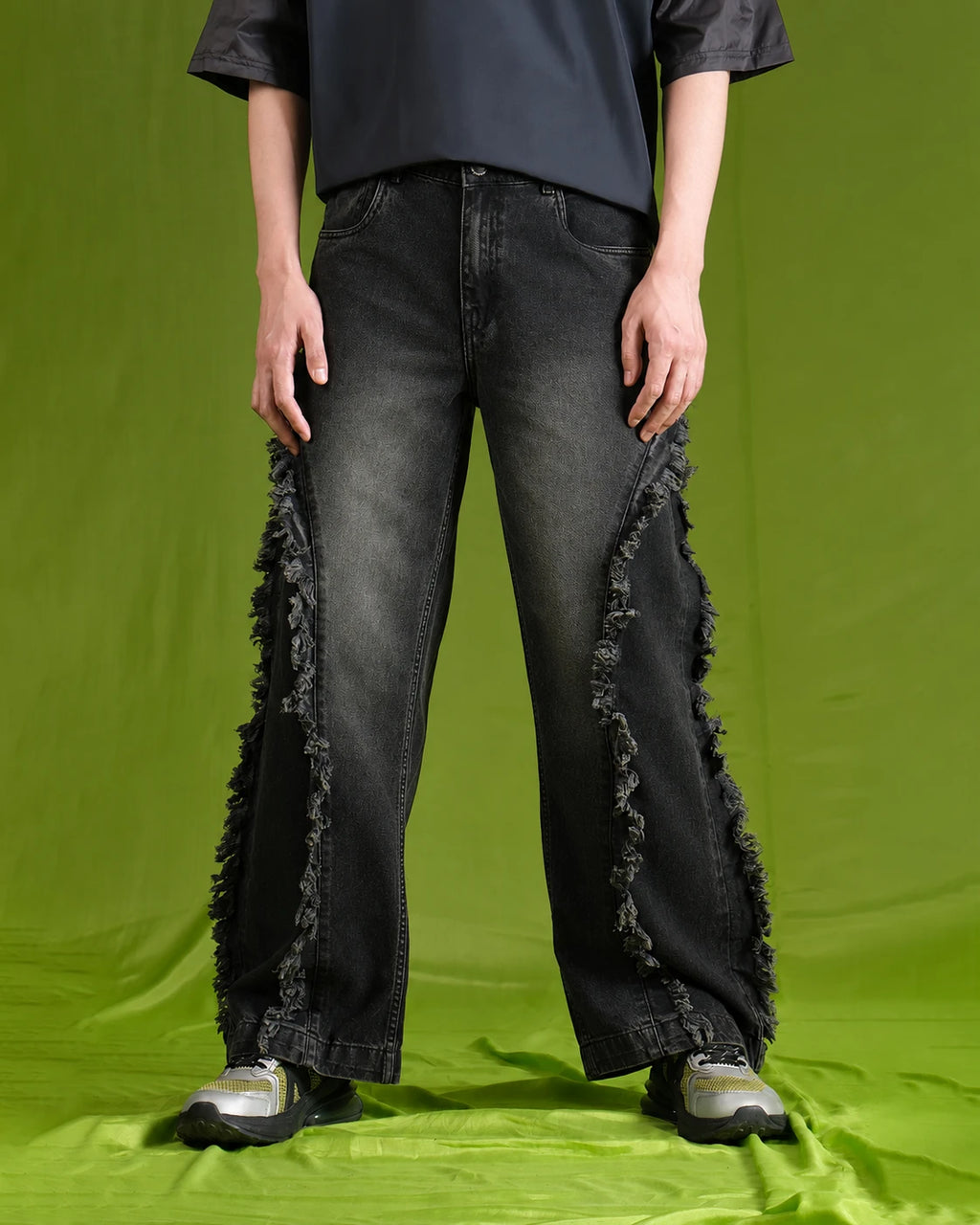 NON HUMAN JEANS