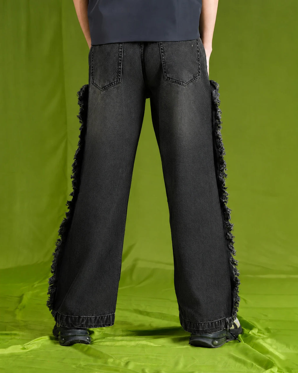 NON HUMAN JEANS